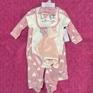 Little Lass Baby - 7 Piece Layette Set - NWT - 3/6 Month